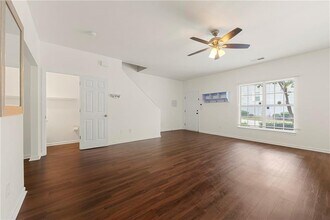 2525 Walden Lake Dr in Decatur, GA - Building Photo - Building Photo