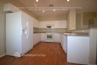 8952 Happy Stream Ave in Las Vegas, NV - Foto de edificio - Building Photo