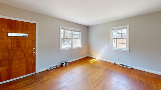 property at 814 Wabash Ave