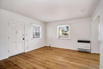 4515 Wilson Ave in San Diego, CA - Foto de edificio - Building Photo