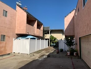 11827 Ferris Rd, Unit I in El Monte, CA - Building Photo - Building Photo