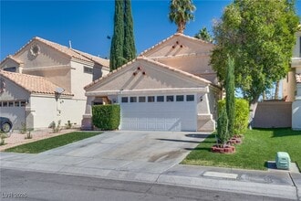 2232 Chapman Hill Dr in Las Vegas, NV - Building Photo - Building Photo