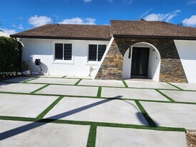 12277 SW 204th Terrace in Miami, FL - Building Photo