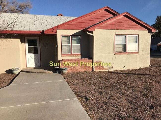 property at 702 N Dustin Ave