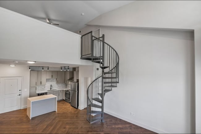 2121 Allen Pkwy