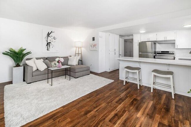 155 Rosebay Dr, Unit 31 in Encinitas, CA - Building Photo - Building Photo