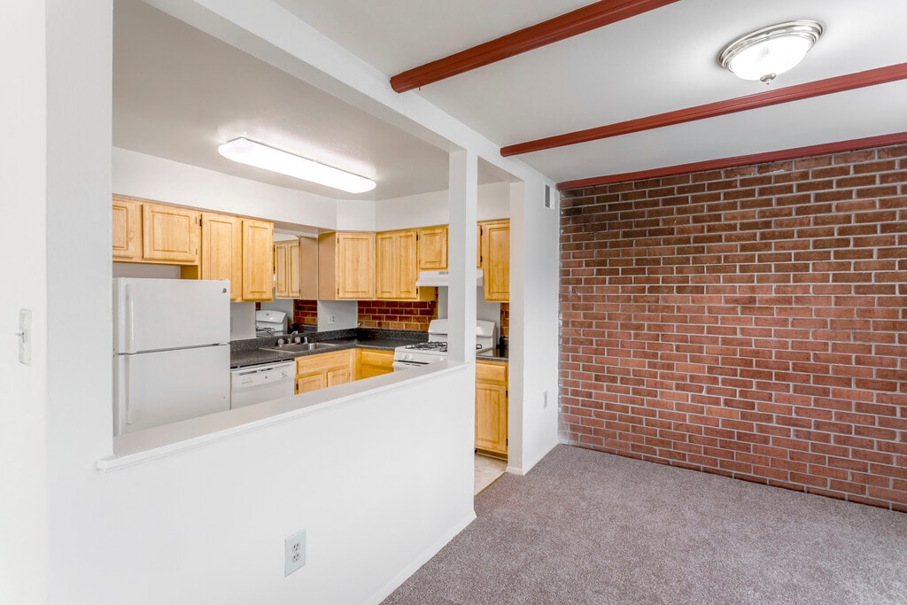 Whitehall Square Apartments in Suitland, MD