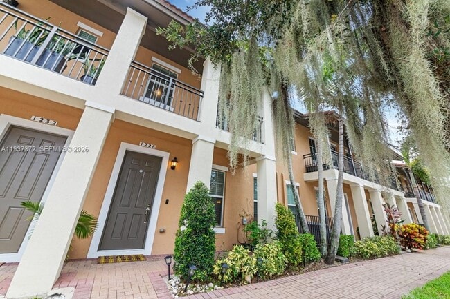 1228 SW 147th Ave in Pembroke Pines, FL - Building Photo - Building Photo