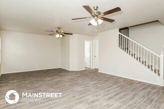 11322 Camp Creek Trail in San Antonio, TX - Building Photo - Building Photo