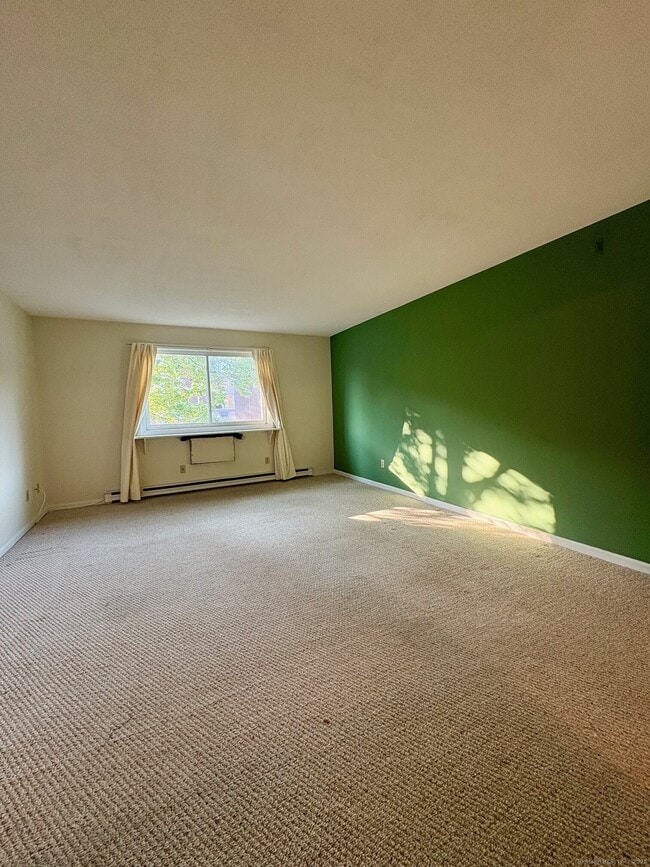 80 Claudia Dr in West Haven, CT - Building Photo - Building Photo
