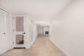 7729 N Vía De Fonda in Scottsdale, AZ - Building Photo - Building Photo