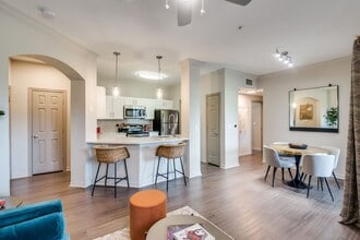 12599 Briar Forest Dr in Houston, TX - Building Photo - Building Photo