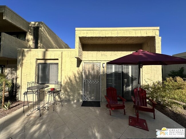 property at 5304 Los Coyotes Dr