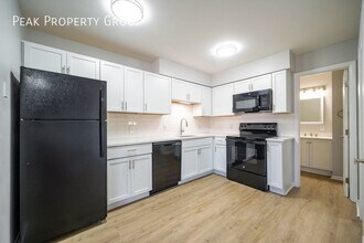 639 Riverview Dr-Unit -1 bedroom in Columbus, OH - Building Photo - Building Photo