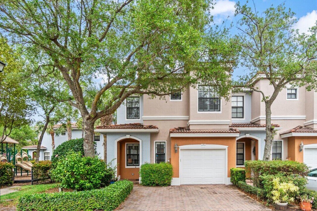 173 Astor Cir in Delray Beach, FL - Building Photo