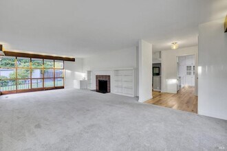 407 Sherman St in Healdsburg, CA - Building Photo - Building Photo