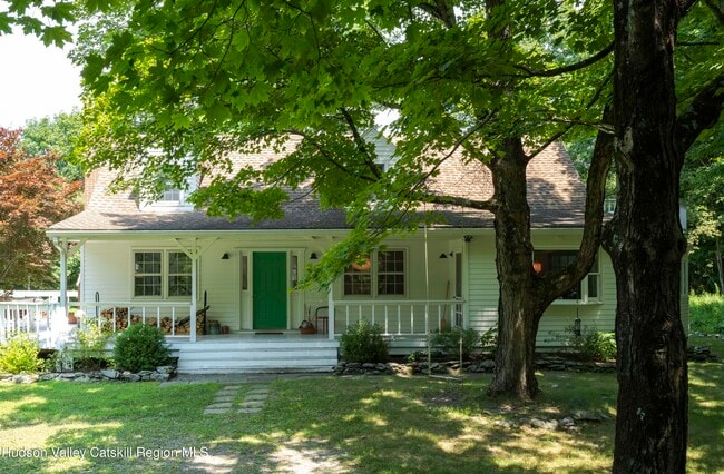 property at 4 Molland Dr