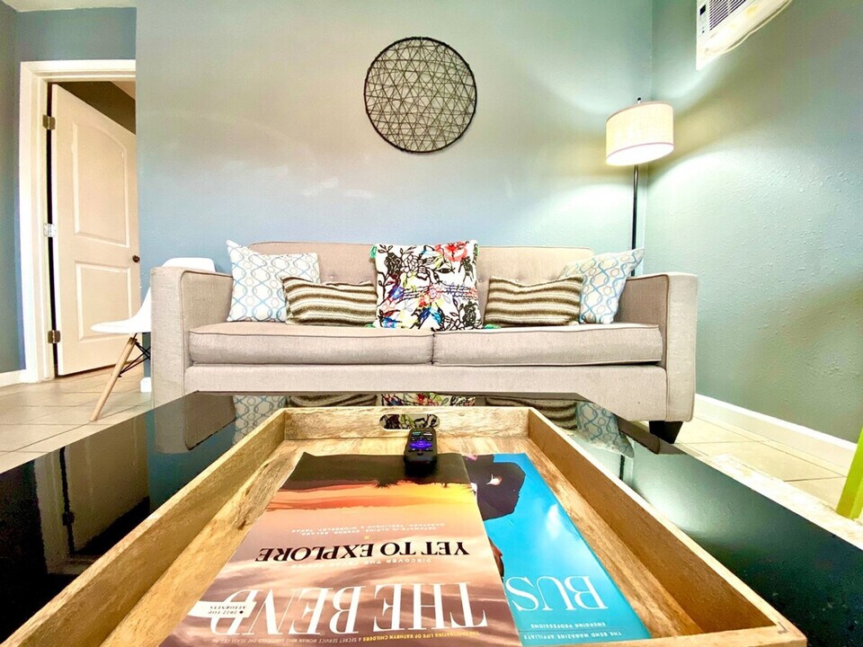 1808 Morgan Ave in Corpus Christi, TX - Building Photo