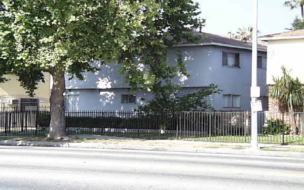 7107 Whitsett Ave in North Hollywood, CA - Building Photo - Building Photo