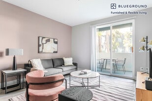 5535 Westlawn Ave in Los Angeles, CA - Building Photo