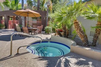 11375 E Sahuaro Dr in Scottsdale, AZ - Building Photo - Building Photo