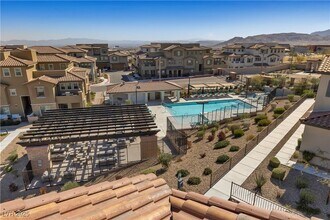 164 Lomita Heights Dr in Las Vegas, NV - Building Photo - Building Photo