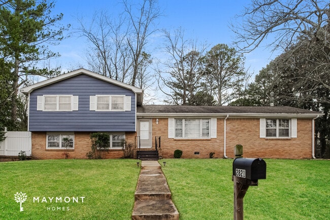 property at 2821 Broadview Dr NW