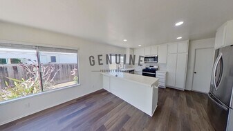 22606 Rockford Dr in Lake Forest, CA - Building Photo