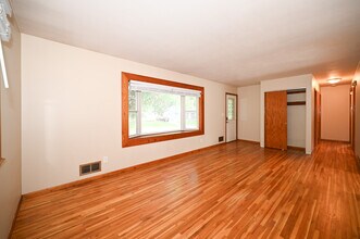 2502 24th Ave NW in Rochester, MN - Building Photo - Building Photo