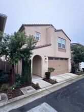 1918 Oak Ln in Clovis, CA - Building Photo - Building Photo