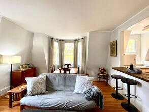 39 Cypress St in Brookline, MA - Building Photo - Building Photo