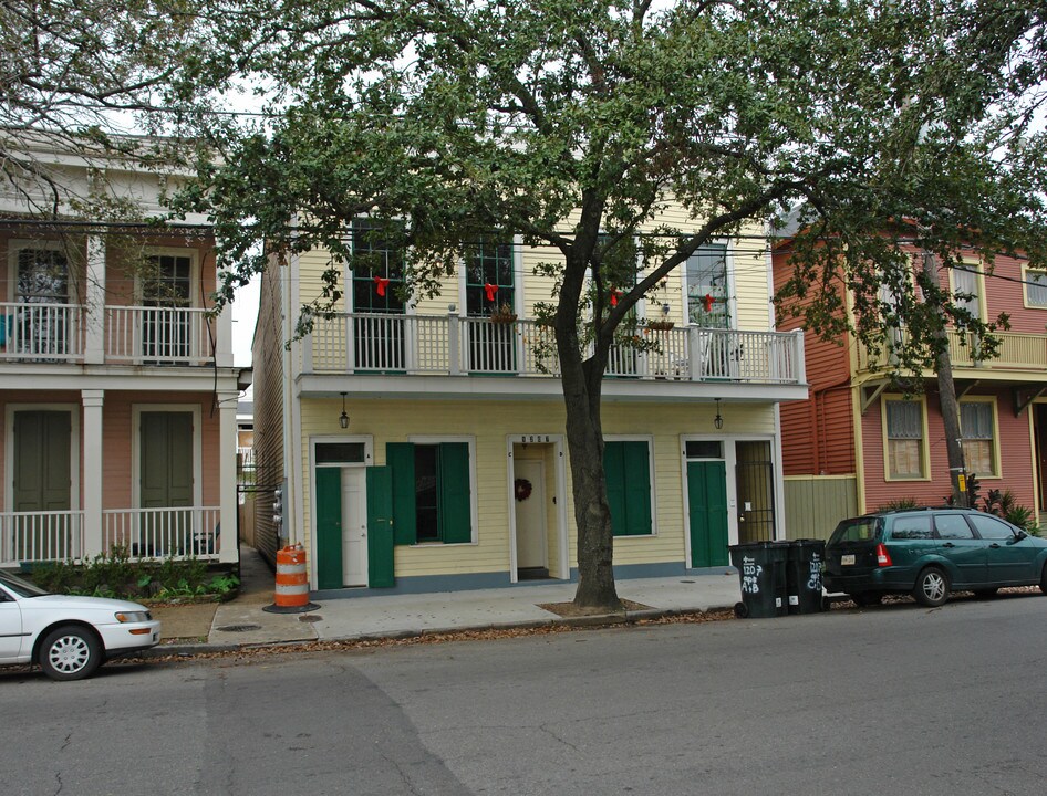 1207 Carondelet St in New Orleans, LA - Building Photo