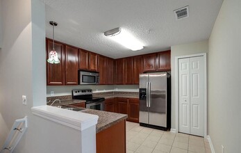 108 Brannan Pl, Unit 106 in Saint Johns, FL - Building Photo - Building Photo