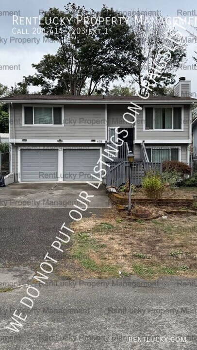 6718 23rd Ave SW in Seattle, WA - Building Photo
