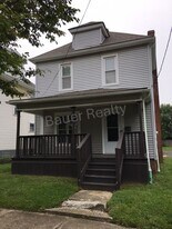 210 E 10th St in Ashland, OH - Building Photo