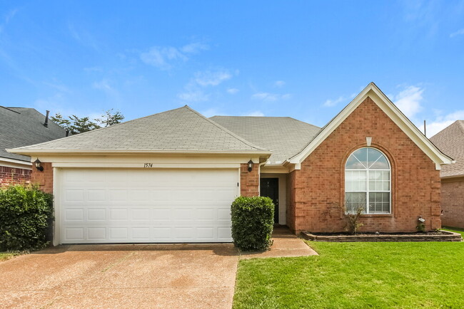 property at 1574 Far Dr