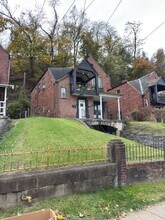 3831 Beechwood Blvd in Pittsburgh, PA - Building Photo - Building Photo
