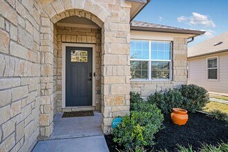 507 Bluffview Dr. in Bastrop, TX - Building Photo - Building Photo