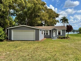 1439 Balmy Beach Dr in Apopka, FL - Building Photo