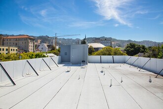 2360 Ellsworth in Berkeley, CA - Building Photo - Building Photo