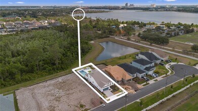 8105 Fenton St in Orlando, FL - Building Photo - Building Photo