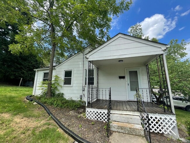 152 Monroe St in Radford, VA - Building Photo - Building Photo