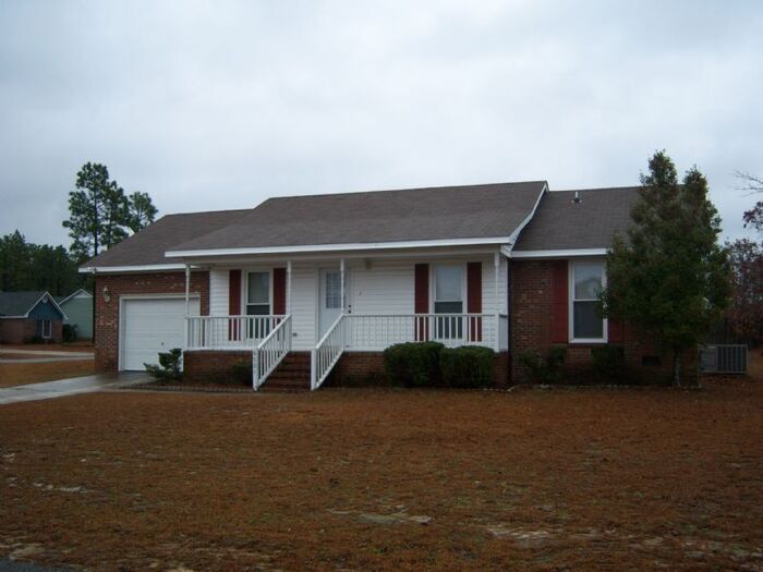 6701 Pin Oak Ln in Fayetteville, NC - Building Photo