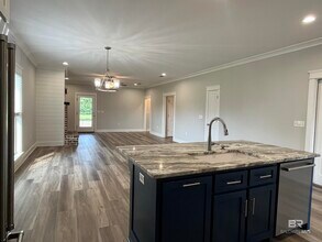 27423 Yorkshire Dr in Loxley, AL - Building Photo - Building Photo