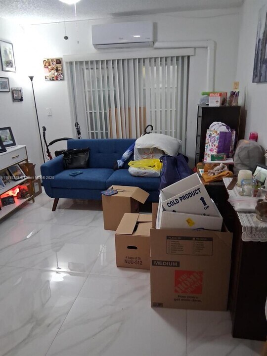 9202 SW 148th Ct in Miami, FL - Building Photo