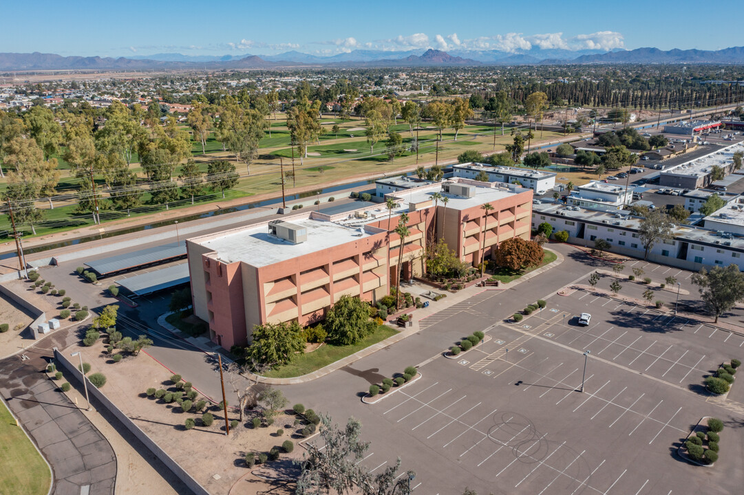 560 W Brown Rd in Mesa, AZ - Foto de edificio