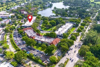 3680 Inverrary Dr in Lauderhill, FL - Building Photo - Building Photo
