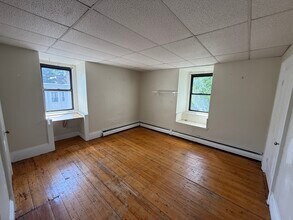 183 Harvard St, Unit 3 in Cambridge, MA - Foto de edificio - Building Photo