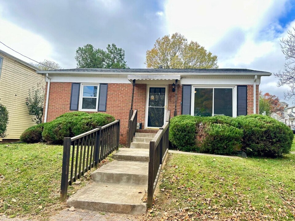 1409 Taylor St in Lynchburg, VA - Building Photo