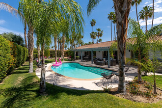 2496 E Santa Ynez Way in Palm Springs, CA - Building Photo - Building Photo